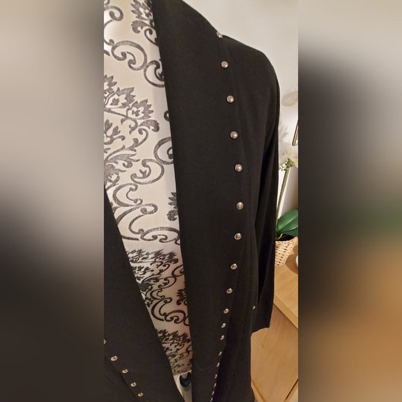 NwT womens Long black blazer with stud details - Picture 3 of 4